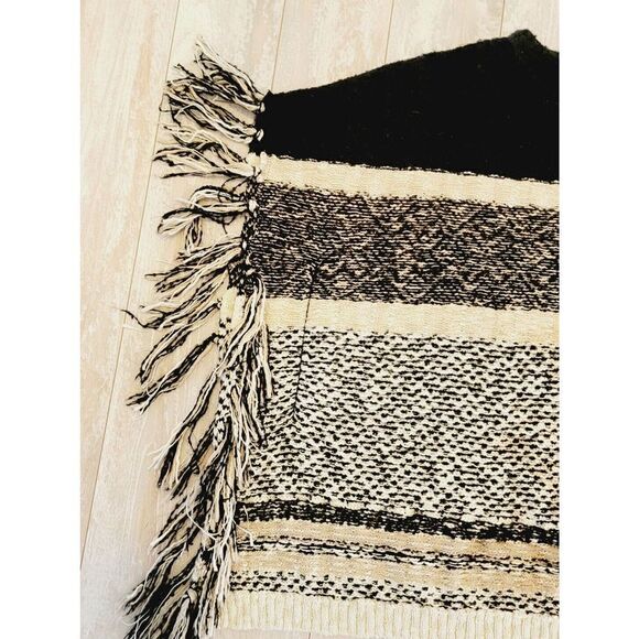 Chicos 3 Poncho Sweater Women's Brown Gold Shimmer Paisley Fringe XL Tasseled - Picture 4 of 7